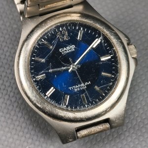 Dos Relojes Masculinos: Casio Titanium Lineage y Lucerne Unbreakable Mainspring - imagen 3