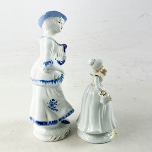 Dos Figuras de Porcelana Estilo Clásico, 14 y 20 cm - imagen 2