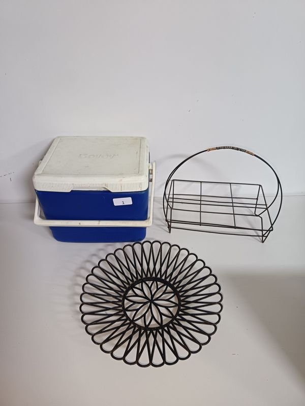 Conservadora Azul y Blanca, Posavasos Metálico y Centro de Mesa Negro - imagen 1