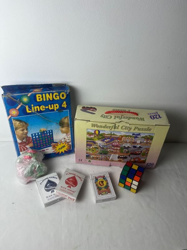 Juegos de mesa y puzzles para adultos