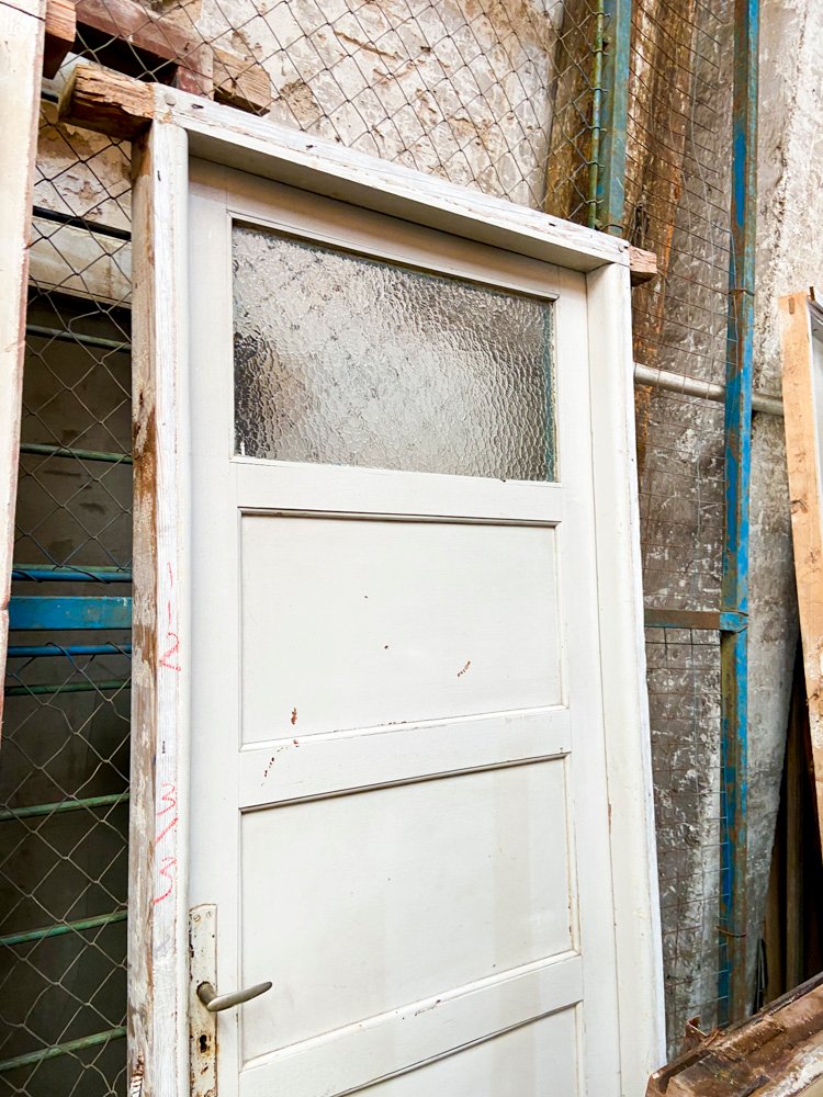 Puerta interior de madera y vidrio blanco - imagen 2