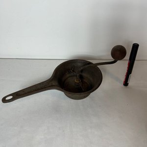 Molinillo de Legumbres Antiguo de Hierro Fundido - imagen 7