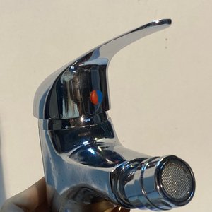Grifería Monocomando para Bidet DEVE Cromada con Rótula Móvil y Flexibles - imagen 5