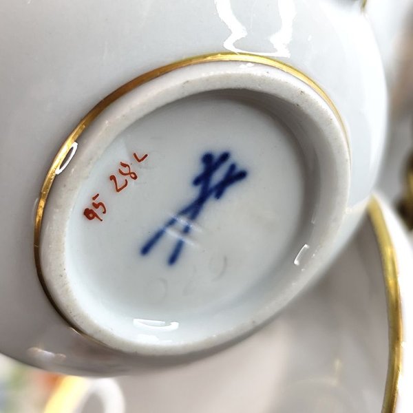 Colección de porcelana MEISSEN demitasse y platitos - imagen 6