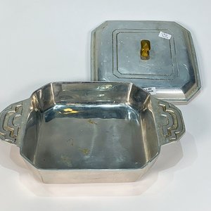 Centro de Peltre Cuadrado con Asas y Tapa de Bronce - imagen 2