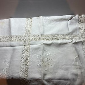 Lote de Manteles, Caminos de Mesa y Repasadores de Tela y Crochet - imagen 6