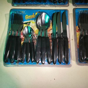 Set de Cubiertos Negros para 24 Personas - imagen 3
