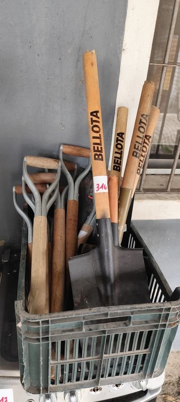 Lote de 5 Palas Bellota con Cabos de Madera
