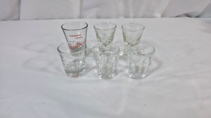 Juego de 6 Vasos de Shot de Vidrio