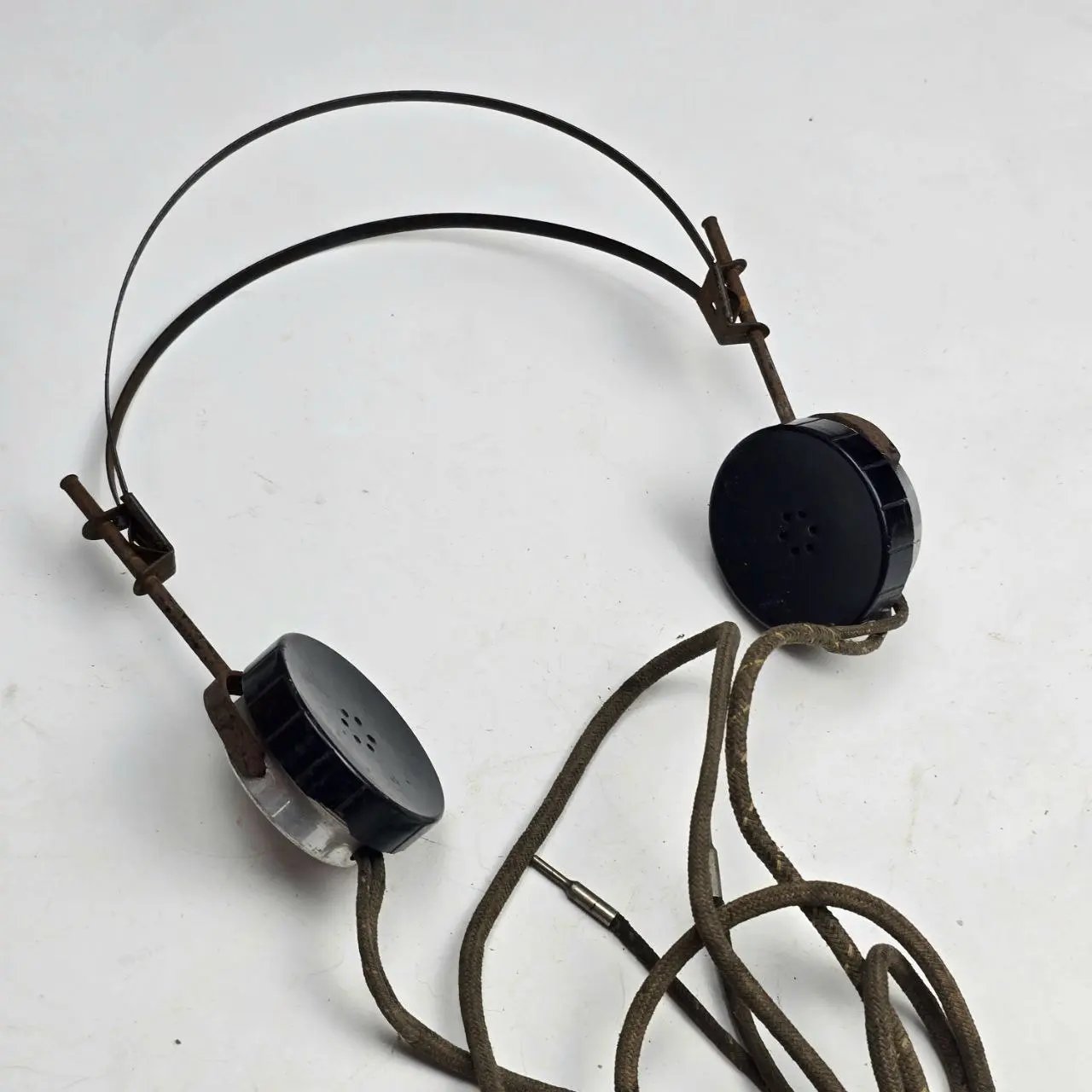 Item lote-07-auriculares-en-carbon - Image 0