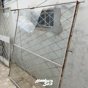 Vidriera Fija con Reja y Vidrios - imagen 2