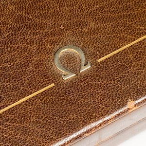 Caja de Reloj Omega de Loewe Antigua - imagen 3