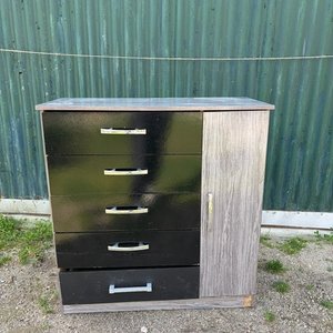Cajonera de 5 cajones y 1 puerta, buen estado - imagen 2
