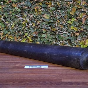 Lote siguiente: Palo de Amasar de Madera Maciza con Desgaste Natural