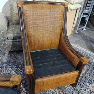 Par de Butacas Altas con Esterilla Tejida y Almohadones de Cuero - imagen 8