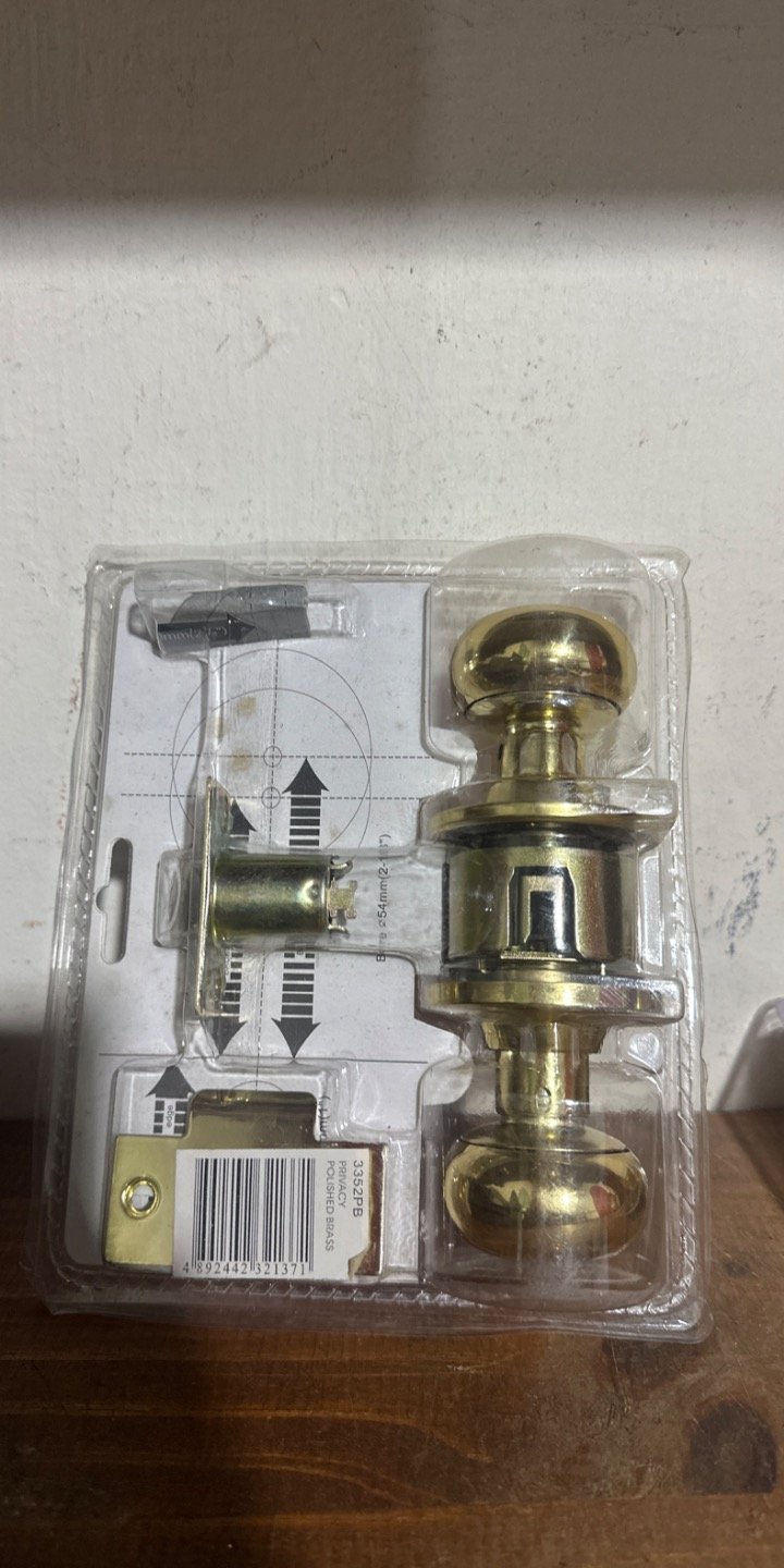 Manija de Puerta Redonda Dorada Nueva en Blíster