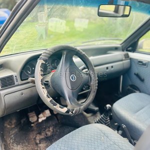 Fiat Uno Blanco con Matrícula Uruguaya - imagen 2
