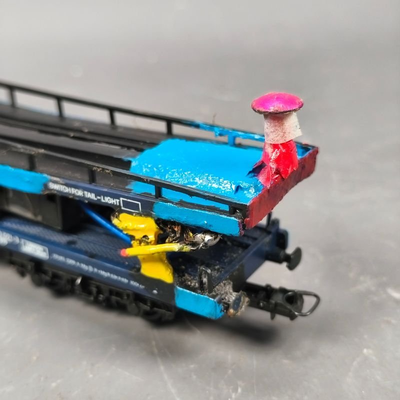 Colección de trenes modelo en HO escala con detalles y características - imagen 12