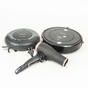 Lote siguiente: Lote de 2 Aspiradoras Robot Xion y Secador de Pelo Xion