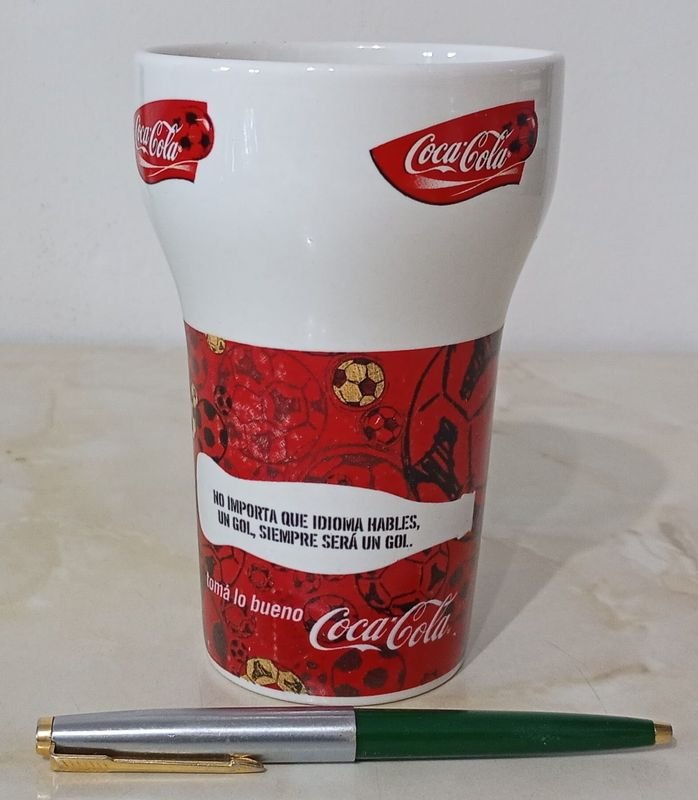 Lote siguiente: Vaso de cerámica COCA COLA Edición Mundial de Fútbol Alemania 2006