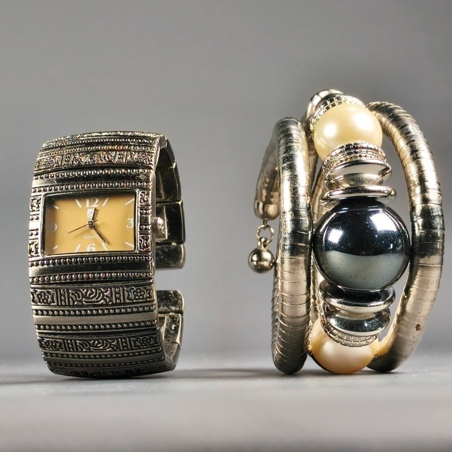 Item 16373 - Image 0