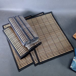Set de 20 Piezas de Manteles Individuales y Apoya Fuentes de Madera - imagen 3