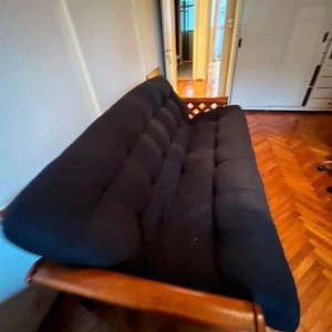 Sillón de Madera de Tres Cuerpos con Almohadones - imagen 3