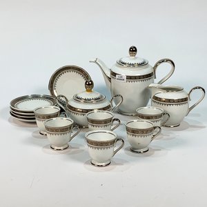 Juego de Café Mauá de Porcelana Brasilera Blanca con Guarda Plateada - imagen 2