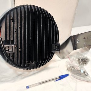 Foco LED CrewLED Grande para Camioneta 12/24V Metálico Nuevo en Caja - imagen 3
