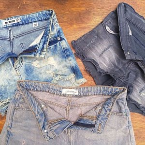 Lote de Ropa Femenina: Shorts, Jeans, Canguros, Remeras y Musculosas - imagen 3