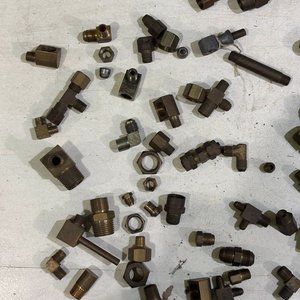 Lote de 70 Piezas de Bronce para Conexiones - imagen 3