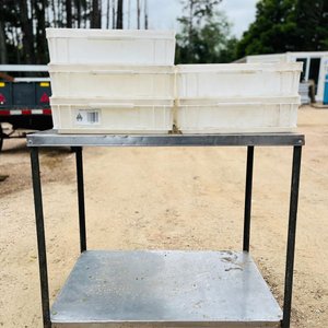 Lote anterior: Mesa de Acero Inoxidable con 5 Bandejas de PVC
