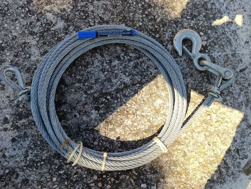 Cable de acero y gancho metálico - imagen 3