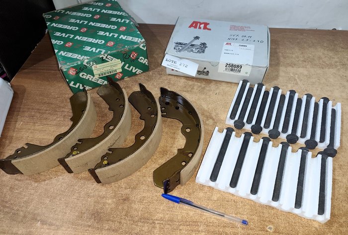 Tornillos y Patines de Freno para Vehículos