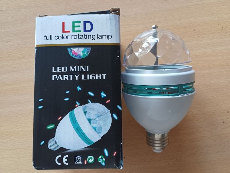 Lote anterior: Luces LED tipo bola de espejos para iluminación
