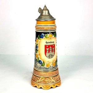 Jarra de Cerveza de Porcelana Alemana con Monograma y Tapa Metálica - 36 cm - imagen 3