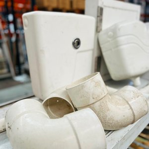 Lote anterior: Lote de Accesorios Sanitarios Blancos