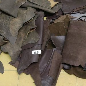 Lote de Recortes de Cuero: Variedad de Texturas y Colores - imagen 4