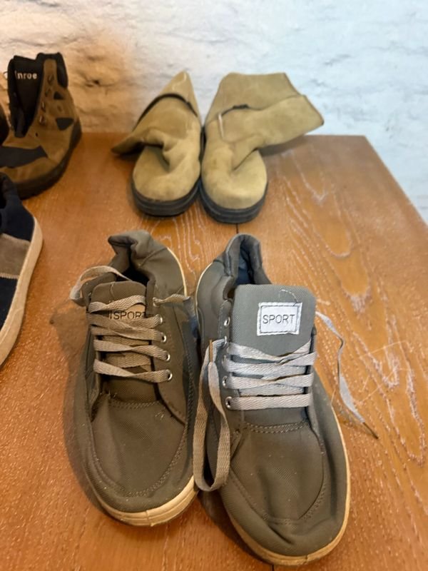 Lotes de zapatos y botas nuevos en excelente condición - imagen 2