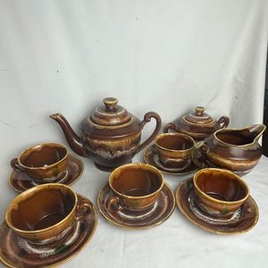 Juego de Tazas y Platillos de Cerámica Marrón - imagen 5