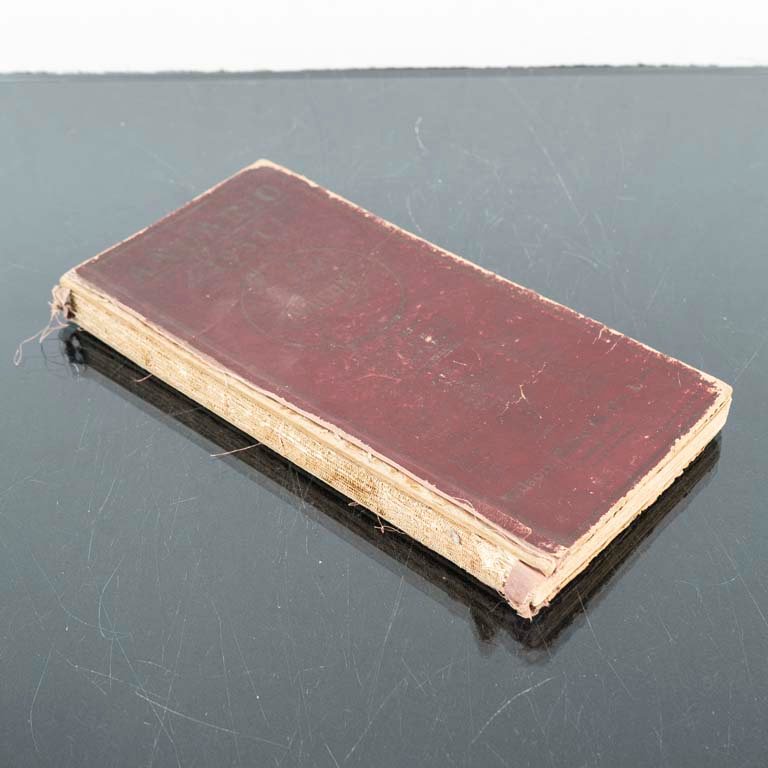 Lote siguiente: Anuario de 1951 Wilson con detalle en el lomo