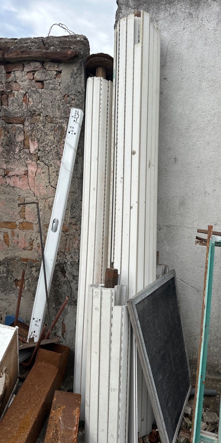 Persianas Blancas de Aluminio para Ventanas