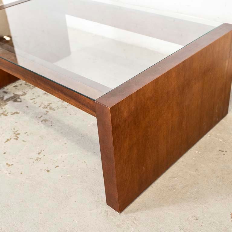 Mesa de living con tapa de vidrio y base de madera - imagen 3