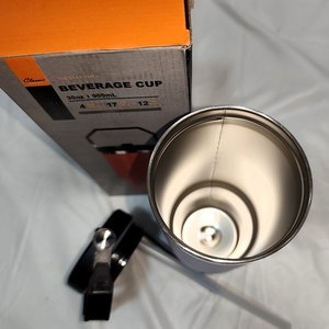 Vaso Térmico de Acero Violeta 900ml con Tapa y Pico - imagen 4