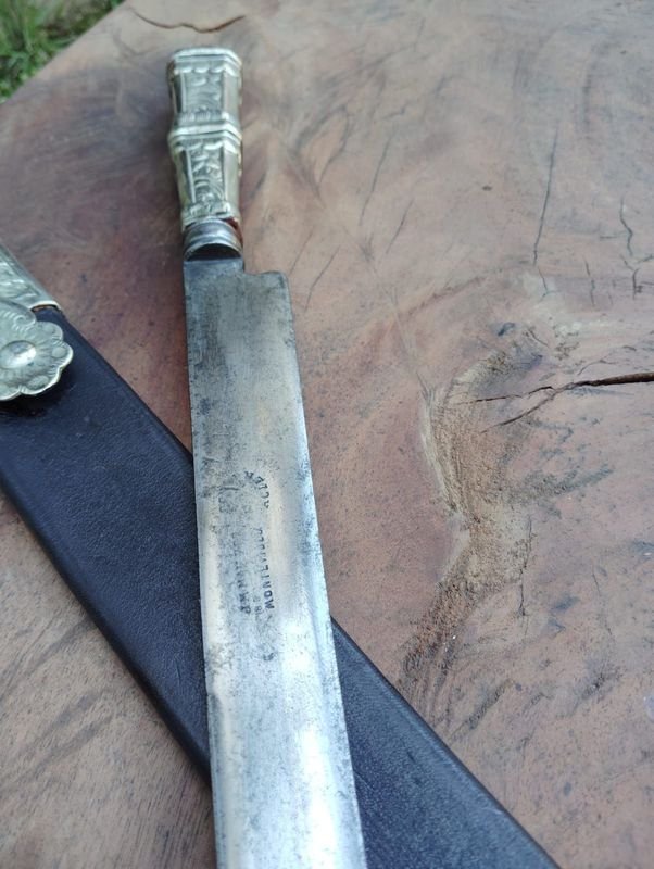 Cuchillo de caza con características únicas - imagen 9