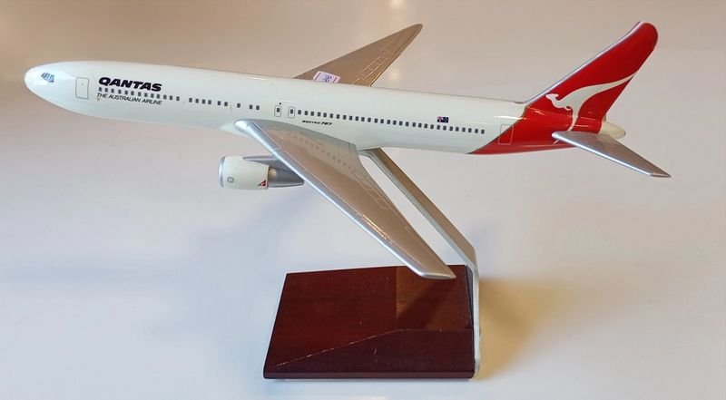 Maqueta Avión Boeing 767 Qantas Space Models London Escala 1/200