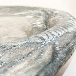 Fuente Oval Labrada en Peltre - imagen 3