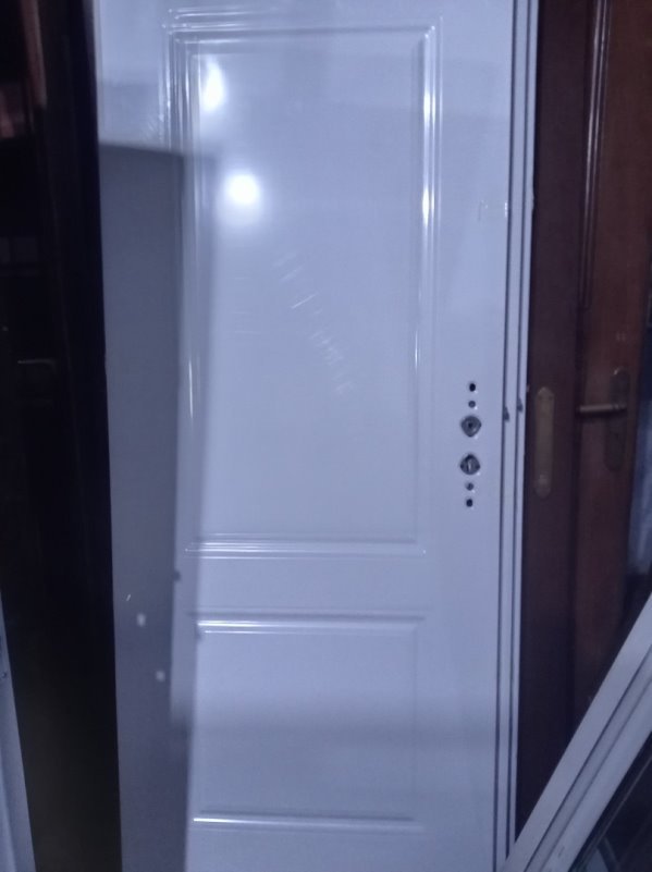 Siete Hojas de Puerta Blancas Sin Marco - imagen 1