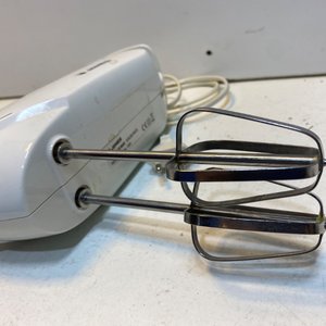 Máquina para Hacer Pasta "Pasta Roller" y Batidora Eléctrica James - imagen 8