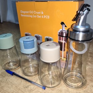 Set Condimentero de Vidrio 4 Piezas con Aceitera Nuevo en Caja - imagen 3